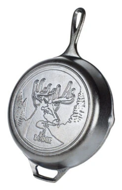 Lodge L8SKWLDR Wildlife Series-Whitetail Buck Cast Iron Skillet