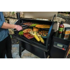 Traeger Pro 780 Wood Pellet WiFi Grill -Traeger Shop 78021 78552.1638848865