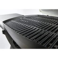 Weber Q1200 Gas Grill -Traeger Shop 8379422 A V6.eps High 65447.1639933007