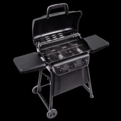 Front Page -Traeger Shop 8511867 A V1.eps High 07489.1691158924